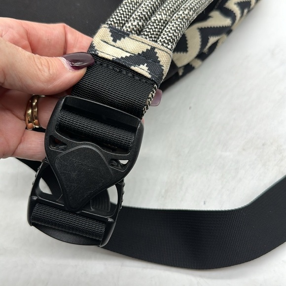 KAVU Off White Black Patterned Cord Crossbody Backpack TOT4932A